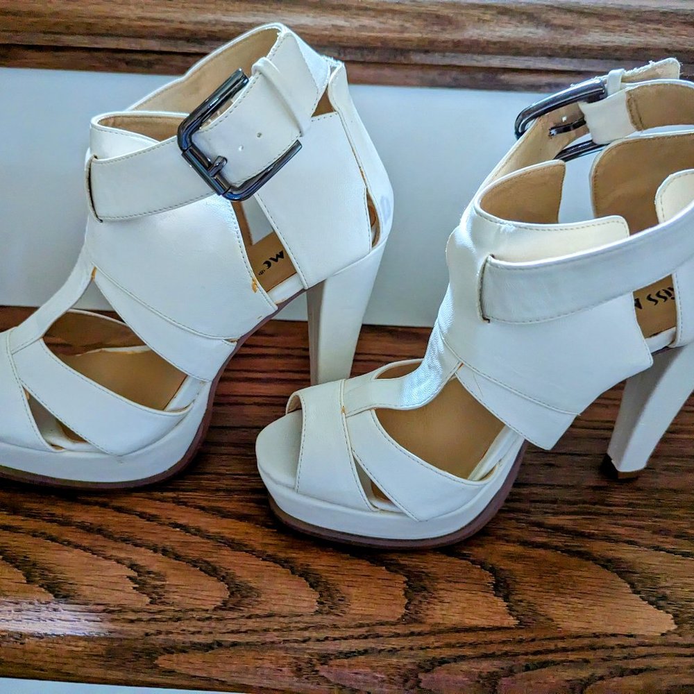 MISS ME Women's Platform Heel Shoes Size 8 Barely Worn Ivory Color